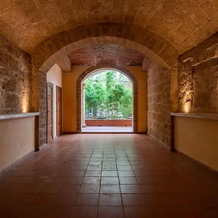 Apartament Piazza Civica, Centro Storico Con Wi-fi E Aria Condizionata Alghero